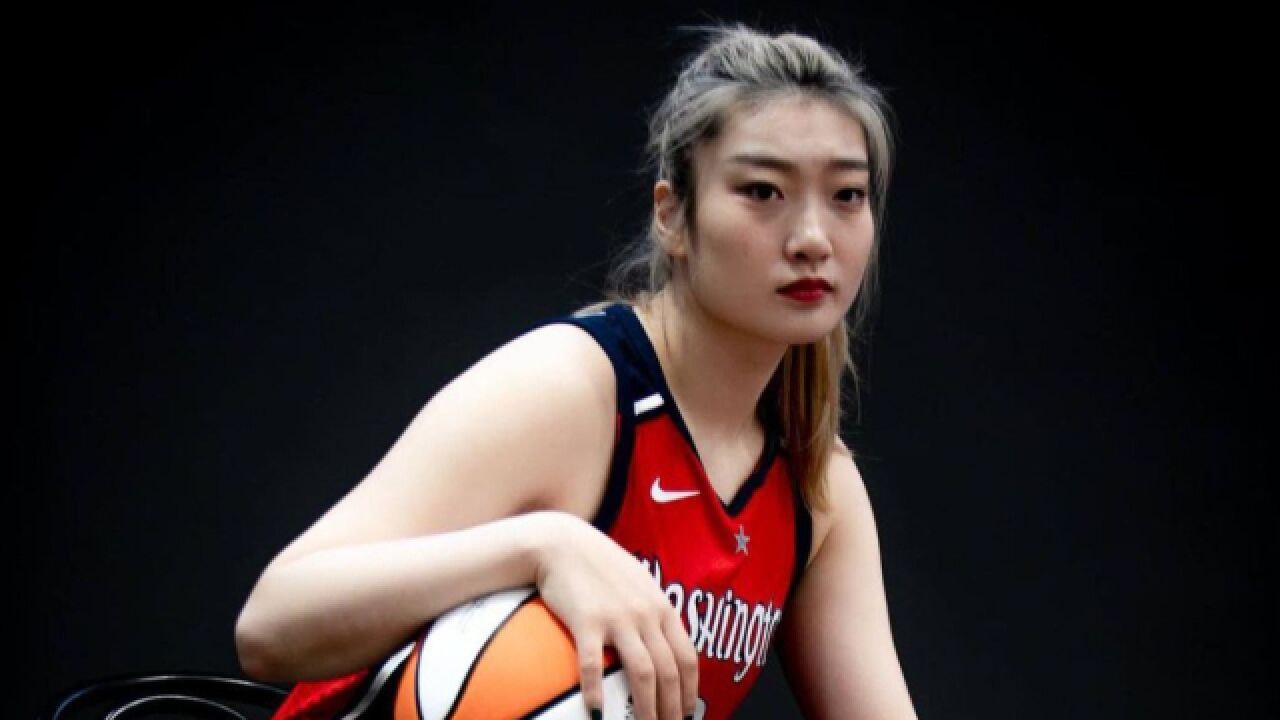 关于李梦22年女篮世预赛个人集锦，对阵马里砍下15分6助攻的信息